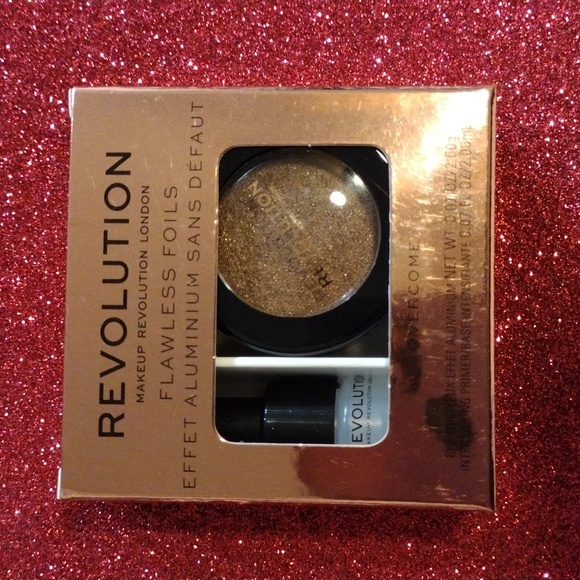 Revolution Other - Revolution Flawless Foils Eyeshadow - Overcome